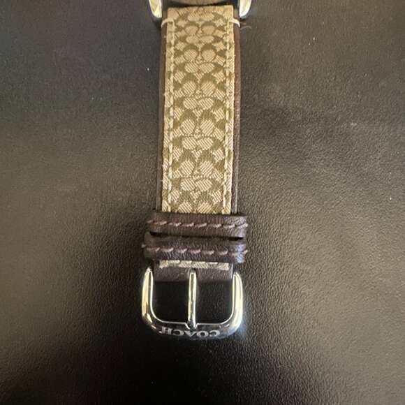 Coach Signature Brown & Khaki Women’s Watch - Need New Battery - Picture 5 of 10